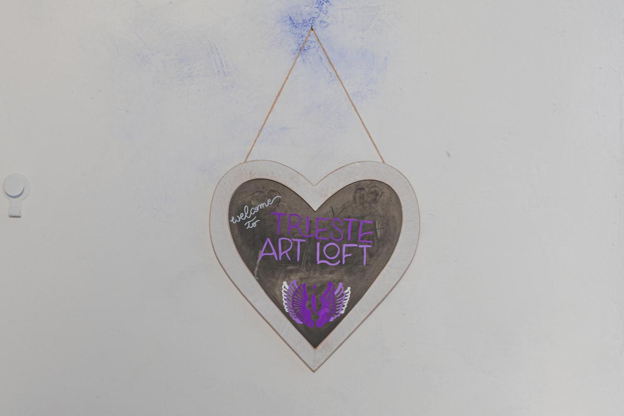 Art Loft *